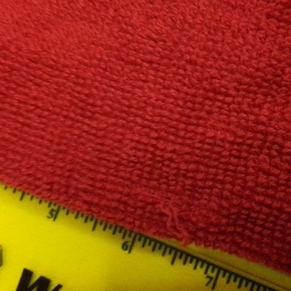 Set of four kitchen towels from Costco - Picture 11 of 11